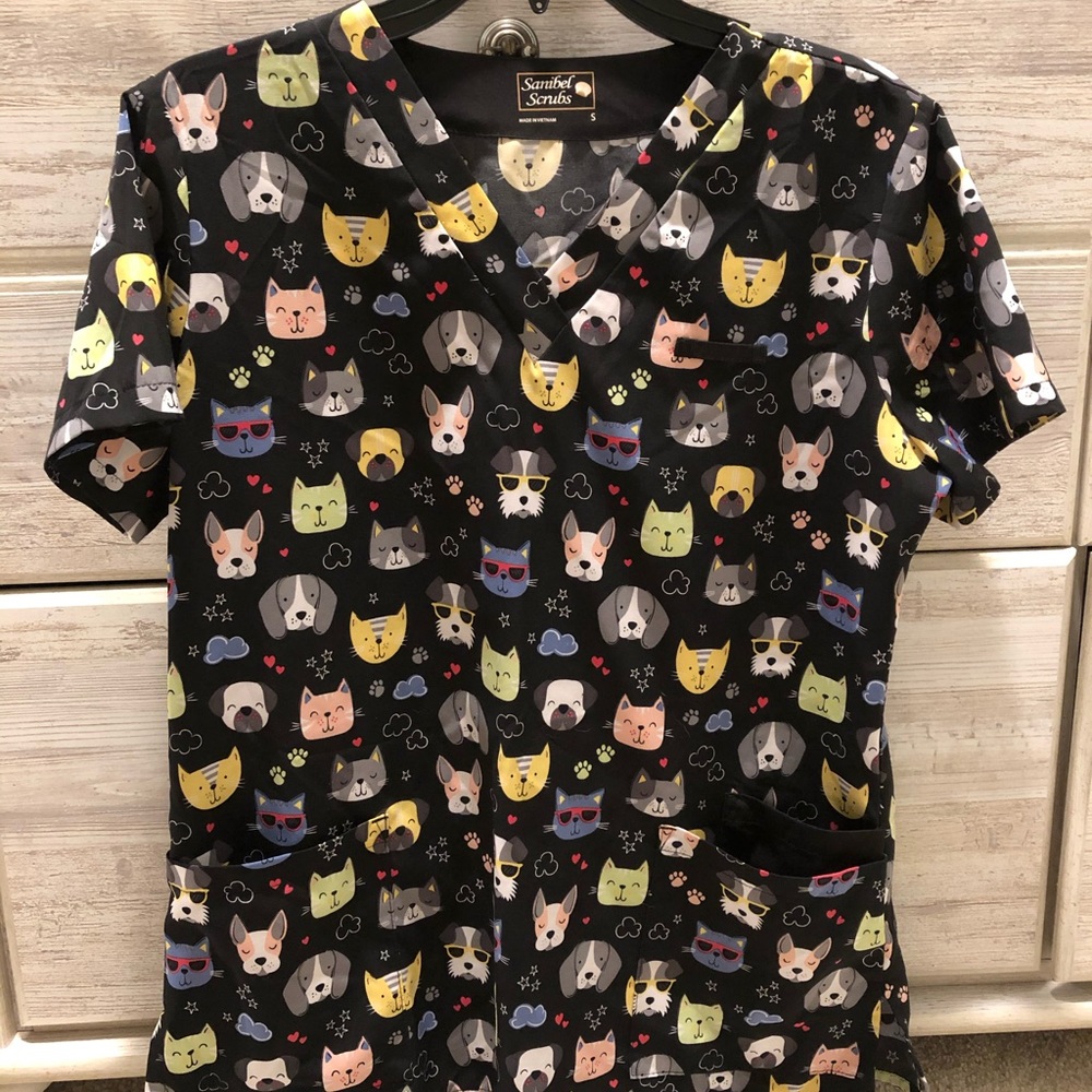 Printed Scrub top